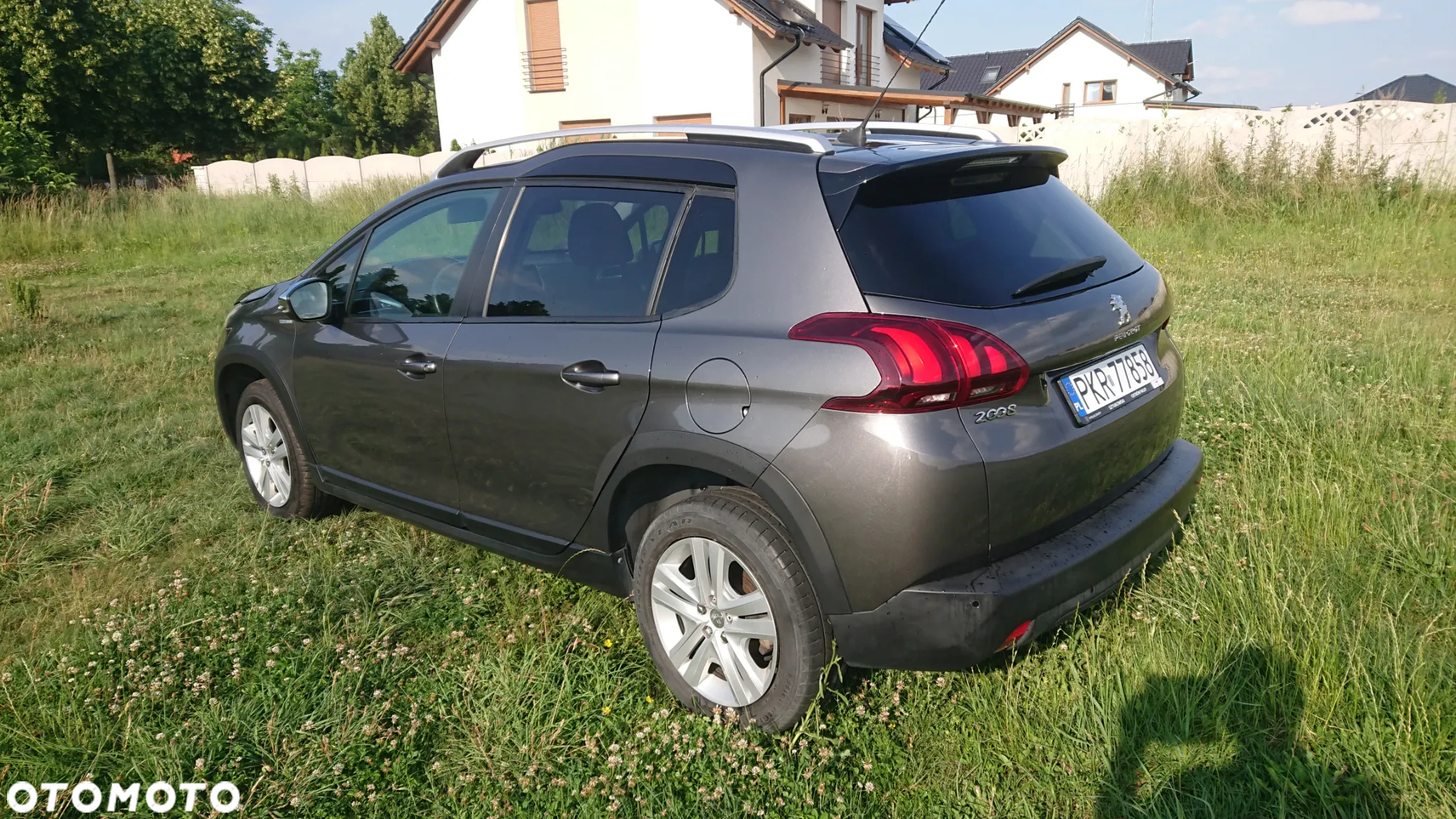Peugeot 2008 - 10