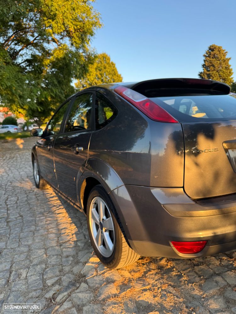 Ford Focus 1.6 TDCi Sport - 17