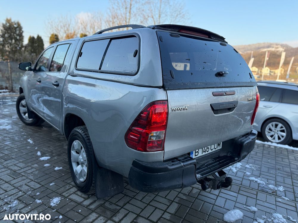 Toyota Hilux 4x4 Double Cab M/T Comfort - 4