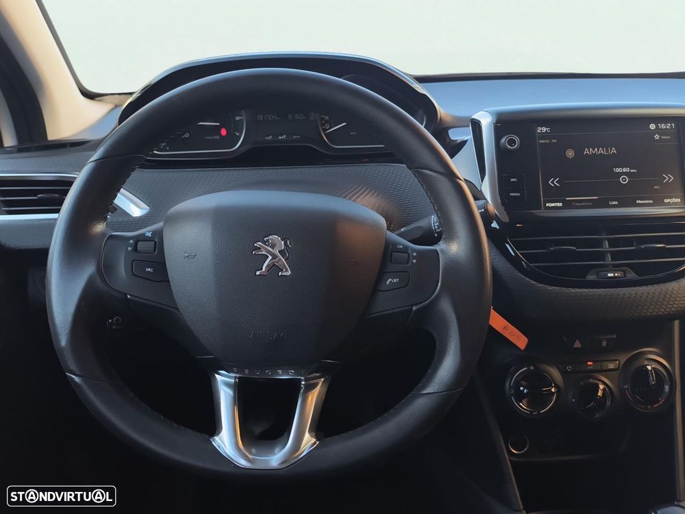 Peugeot 2008 1.2 PureTech Style - 12