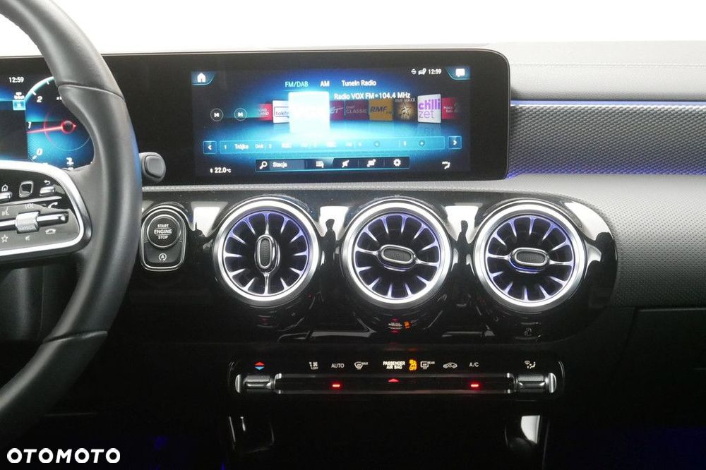 Mercedes-Benz CLA - 10