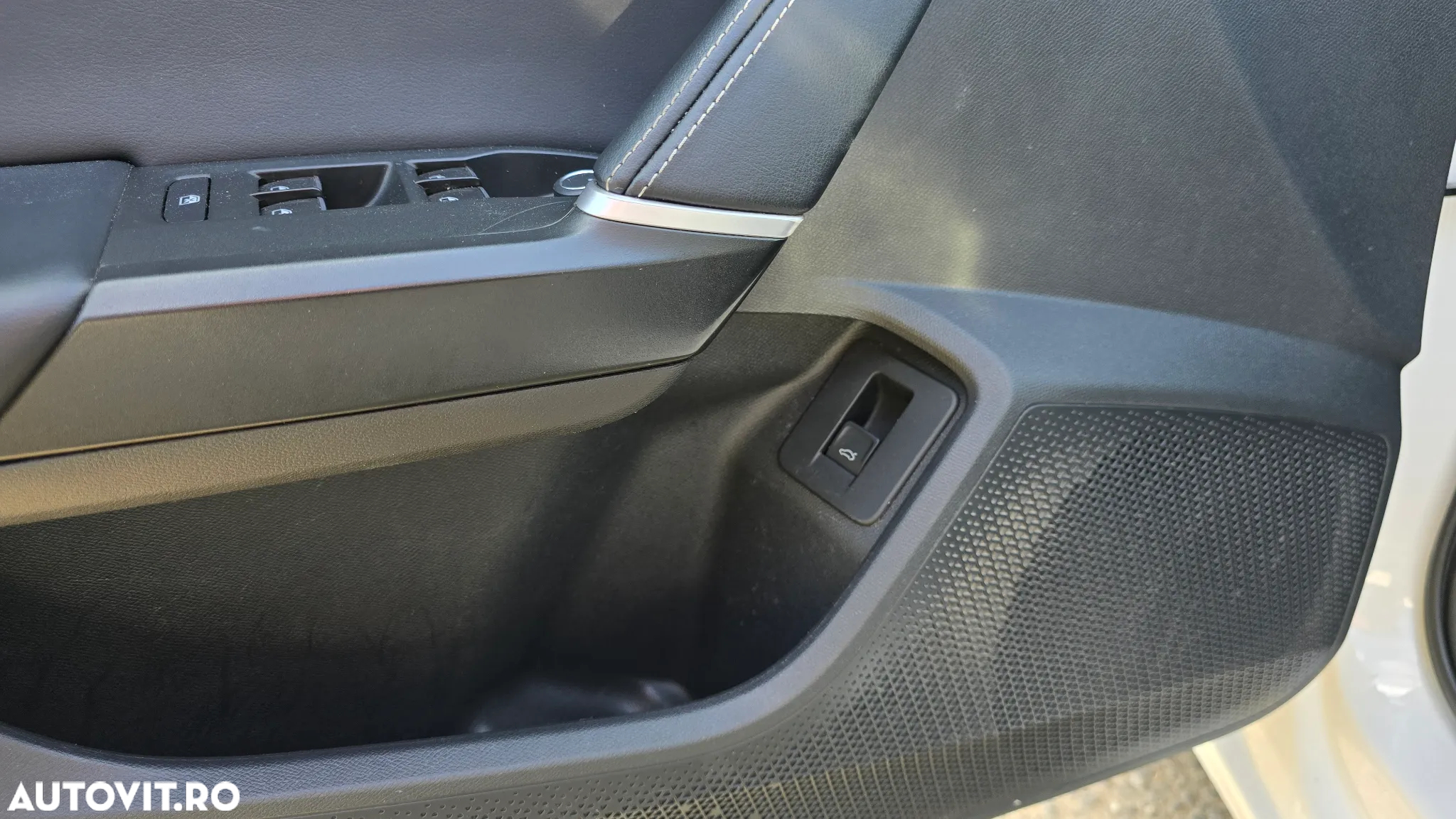 Seat Leon Sportstourer 2.0 TDI DSG Style Edition - 34