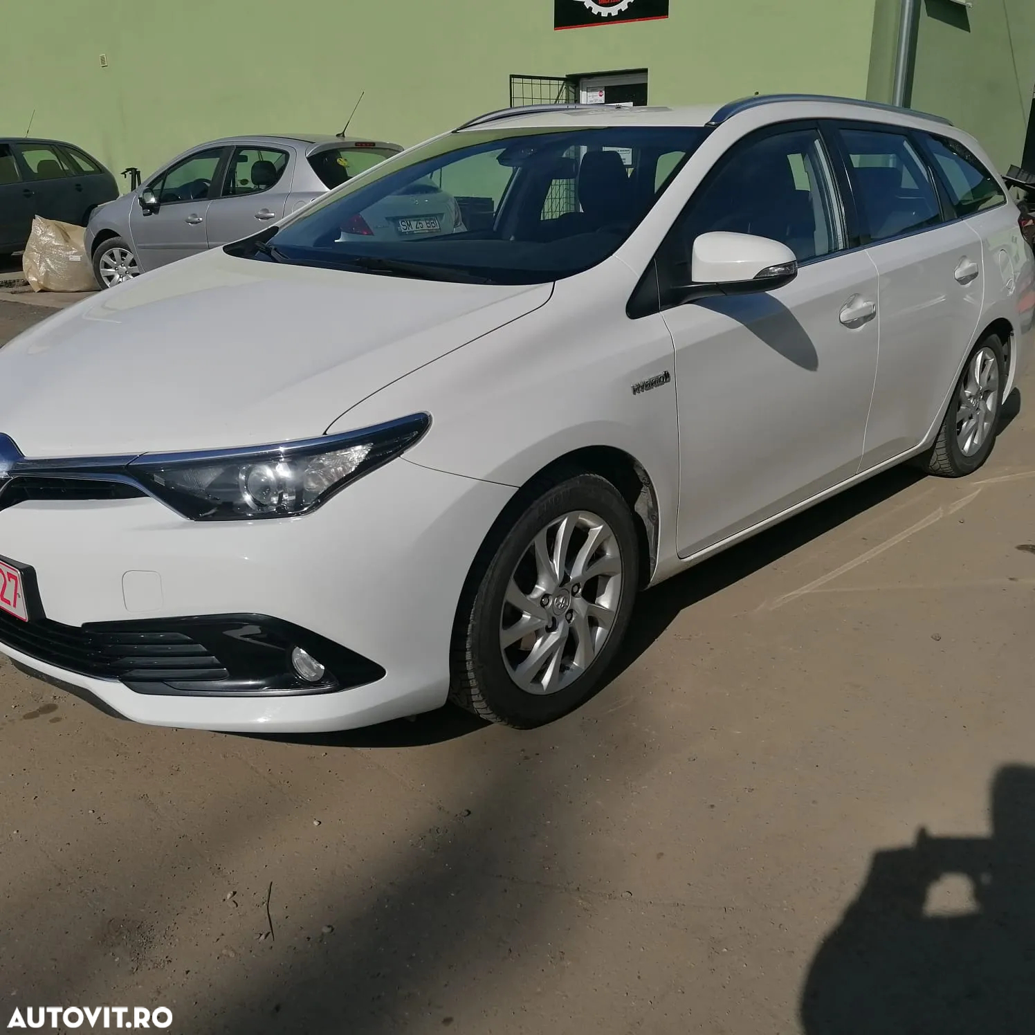Toyota Auris 1.8 L VVT-i Hybrid Luna - 3