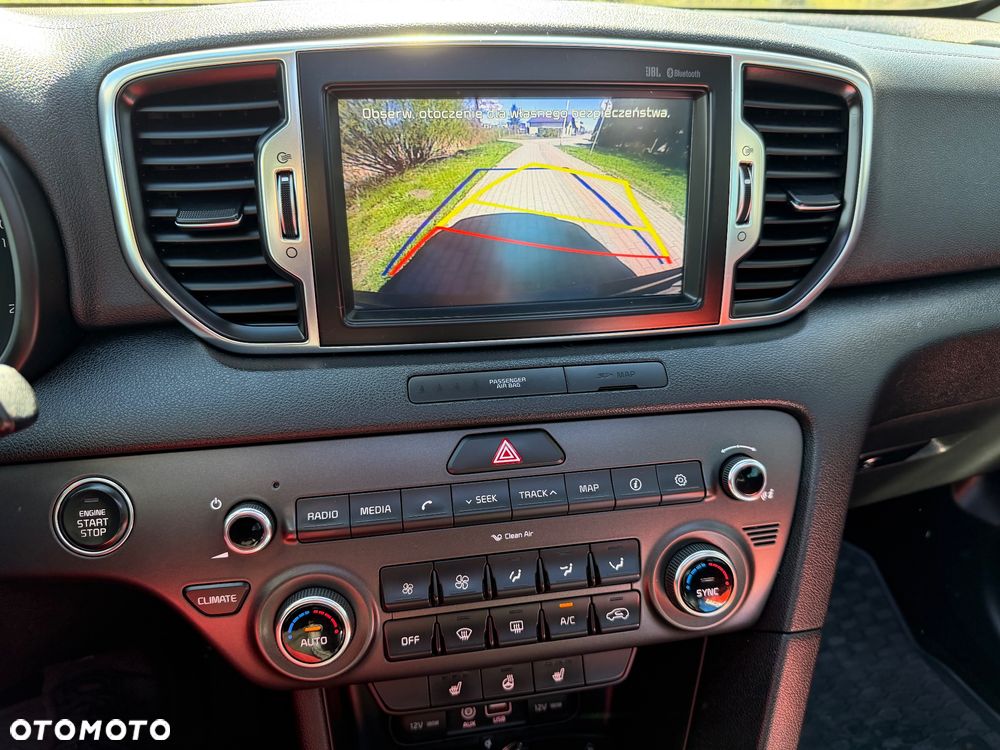 Kia Sportage 2.0 CRDI 4WD Automatik Spirit - 18