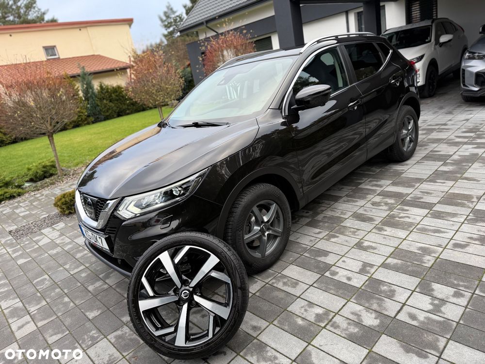 Nissan Qashqai 1.6 DIG-T 360 - 1