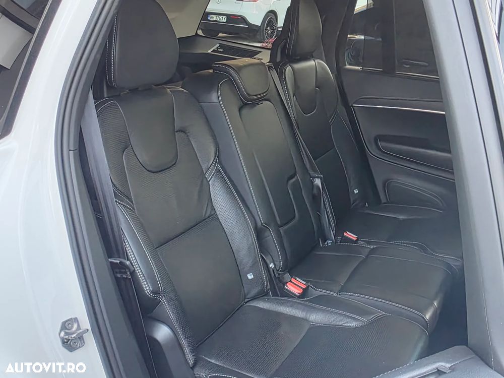 Volvo XC 90 B5 MHEV AWD 7 locuri Inscription - 34
