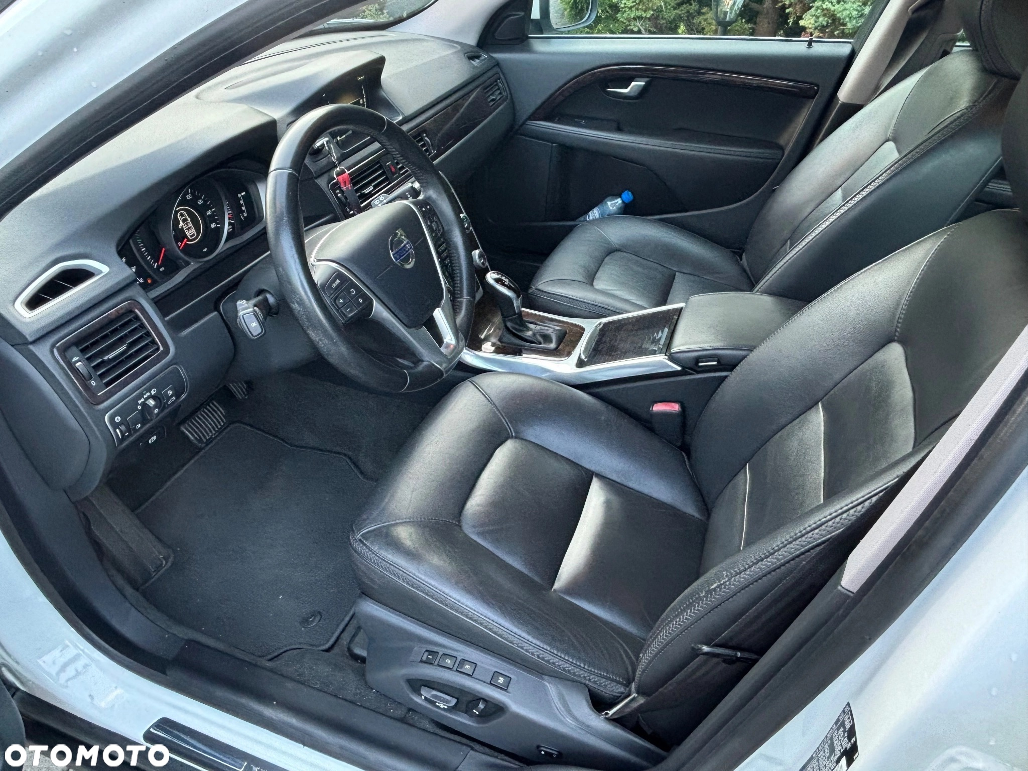 Volvo XC 70 - 8