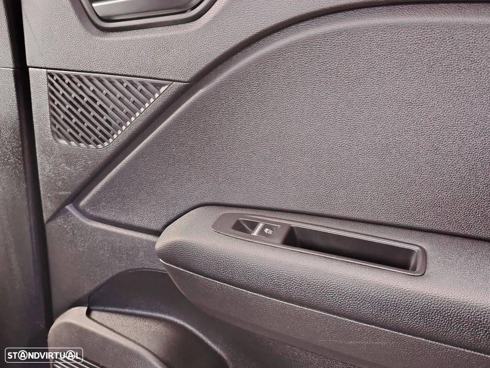 Renault Captur 1.6 E-Tech Full Hybrid Techno — fotografia 27