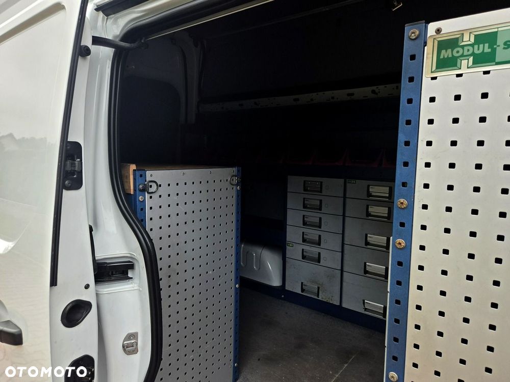 Renault Trafic - 21