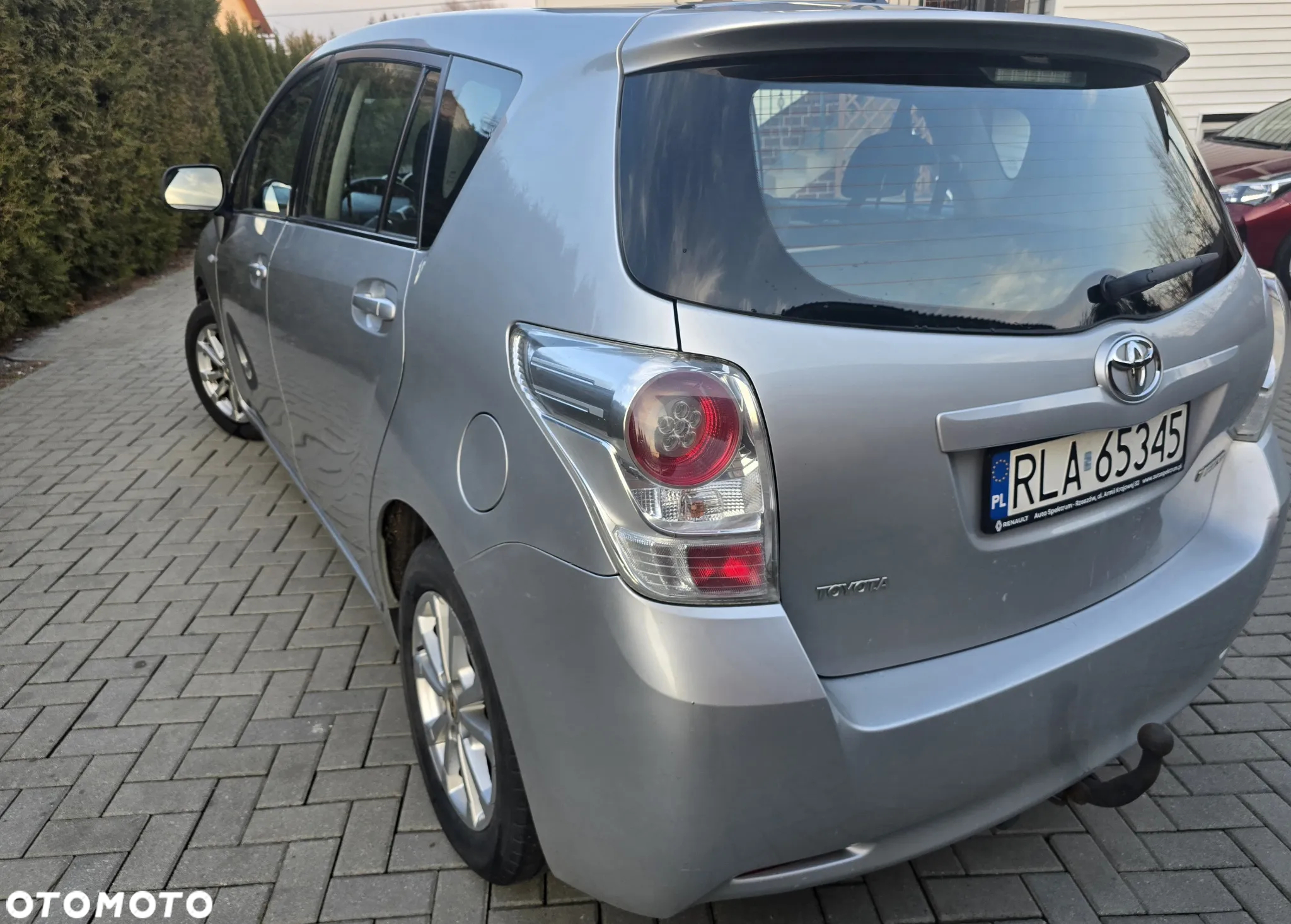 Toyota Verso 2.0 D-4D - 12