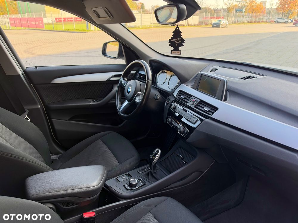 BMW X1 sDrive18i - 24