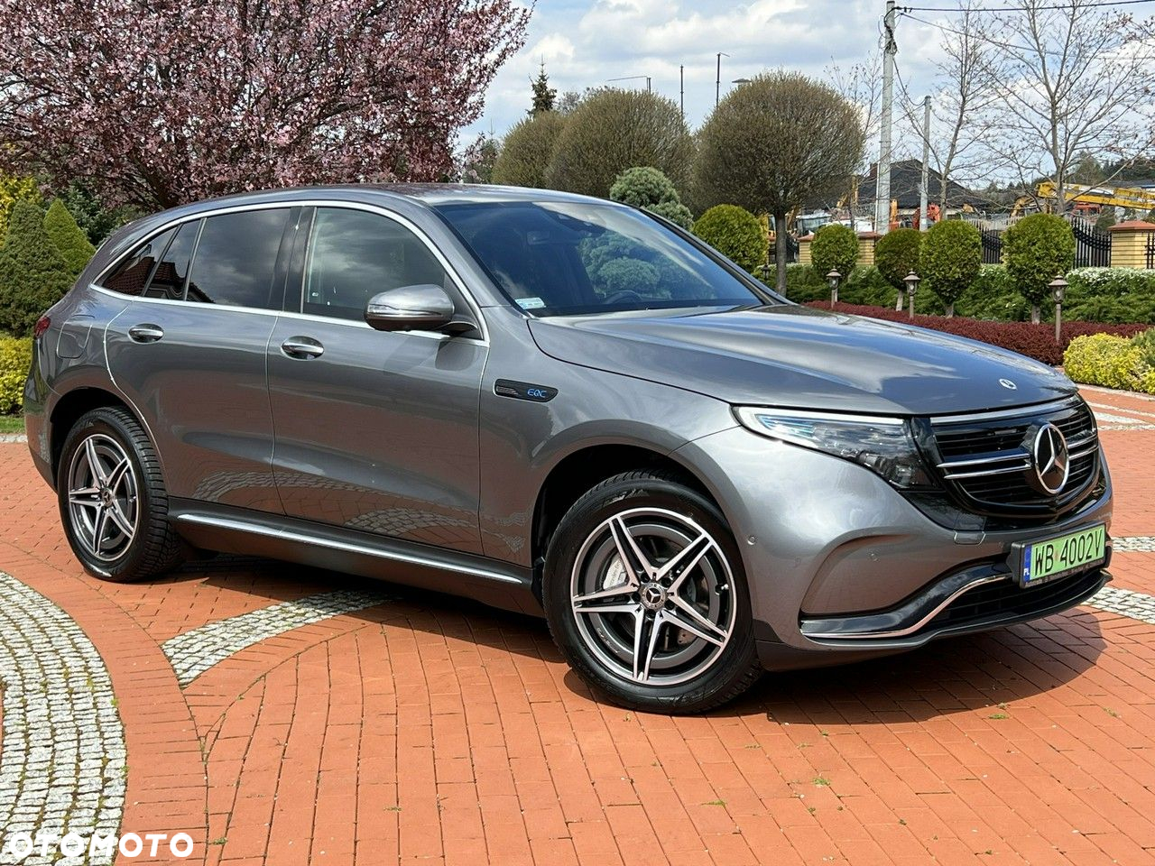 Mercedes-Benz EQC - 10