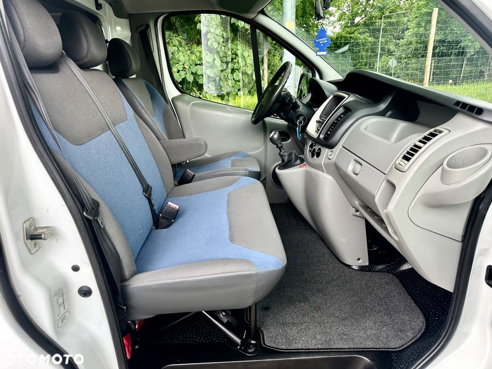 Renault Trafic - 10