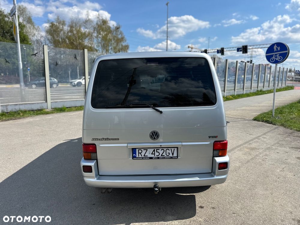 Volkswagen Multivan Standard - 4