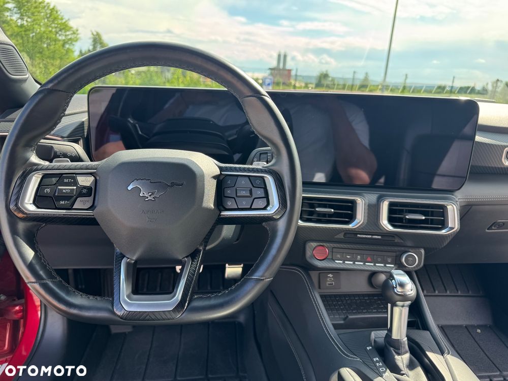 Ford Mustang - 32