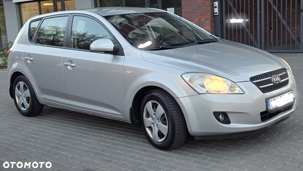 Kia Ceed 1.6 CRDi EX - 11