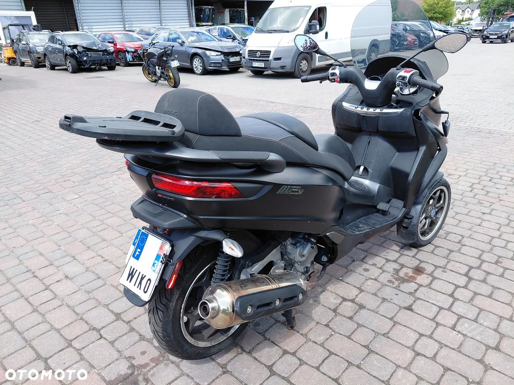 Piaggio MP-3 - 5