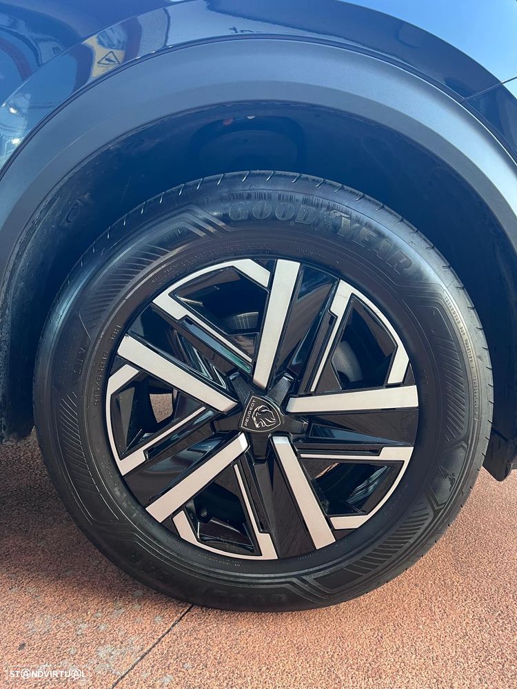 Peugeot 2008 1.2 Style - 21