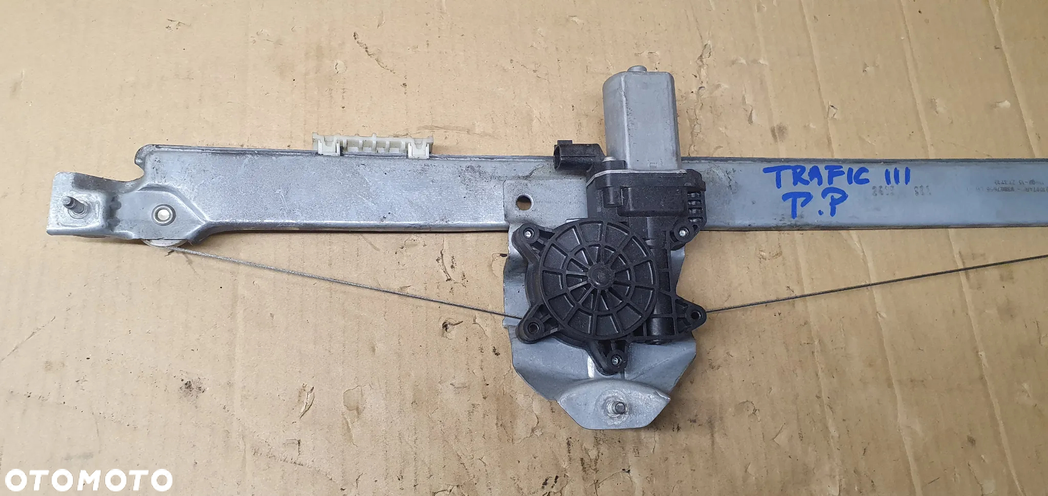 Mechanizm podnośnik szyby prawy przód Opel Vivaro B Trafic III 807210974R 93867658 - 2