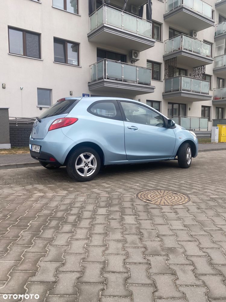 Mazda 2 - 6