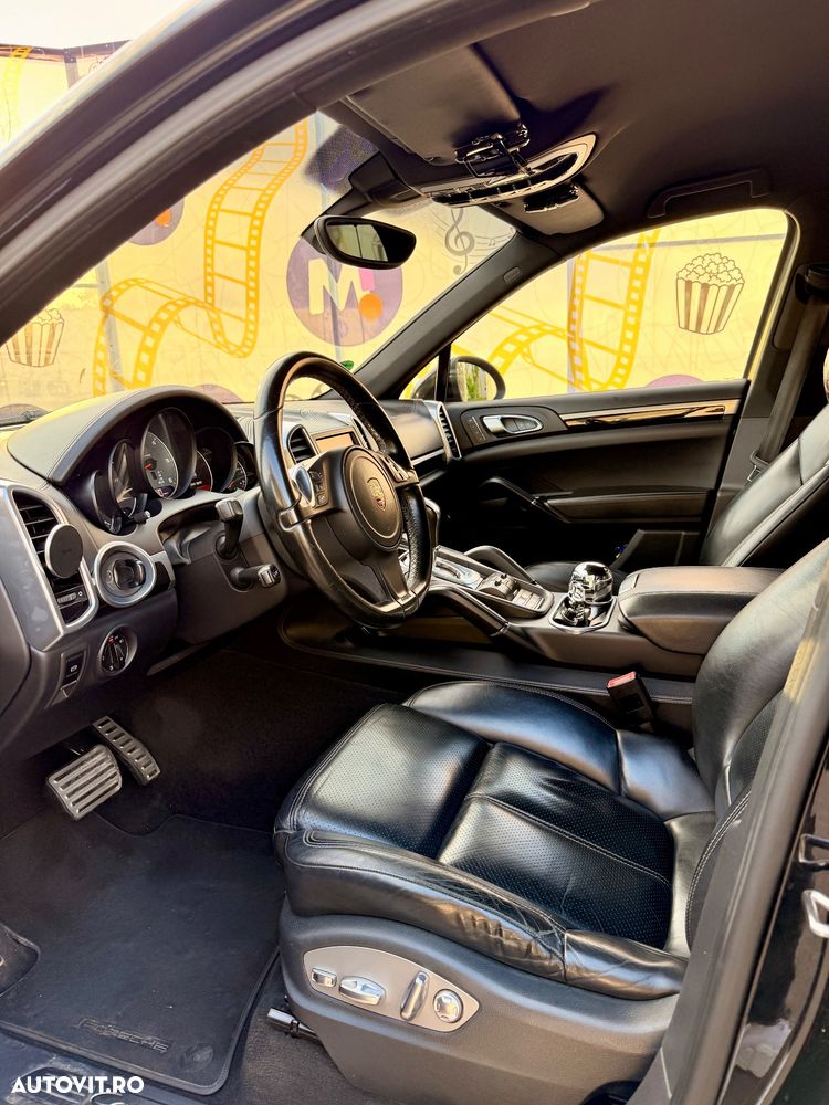 Porsche Cayenne - 9