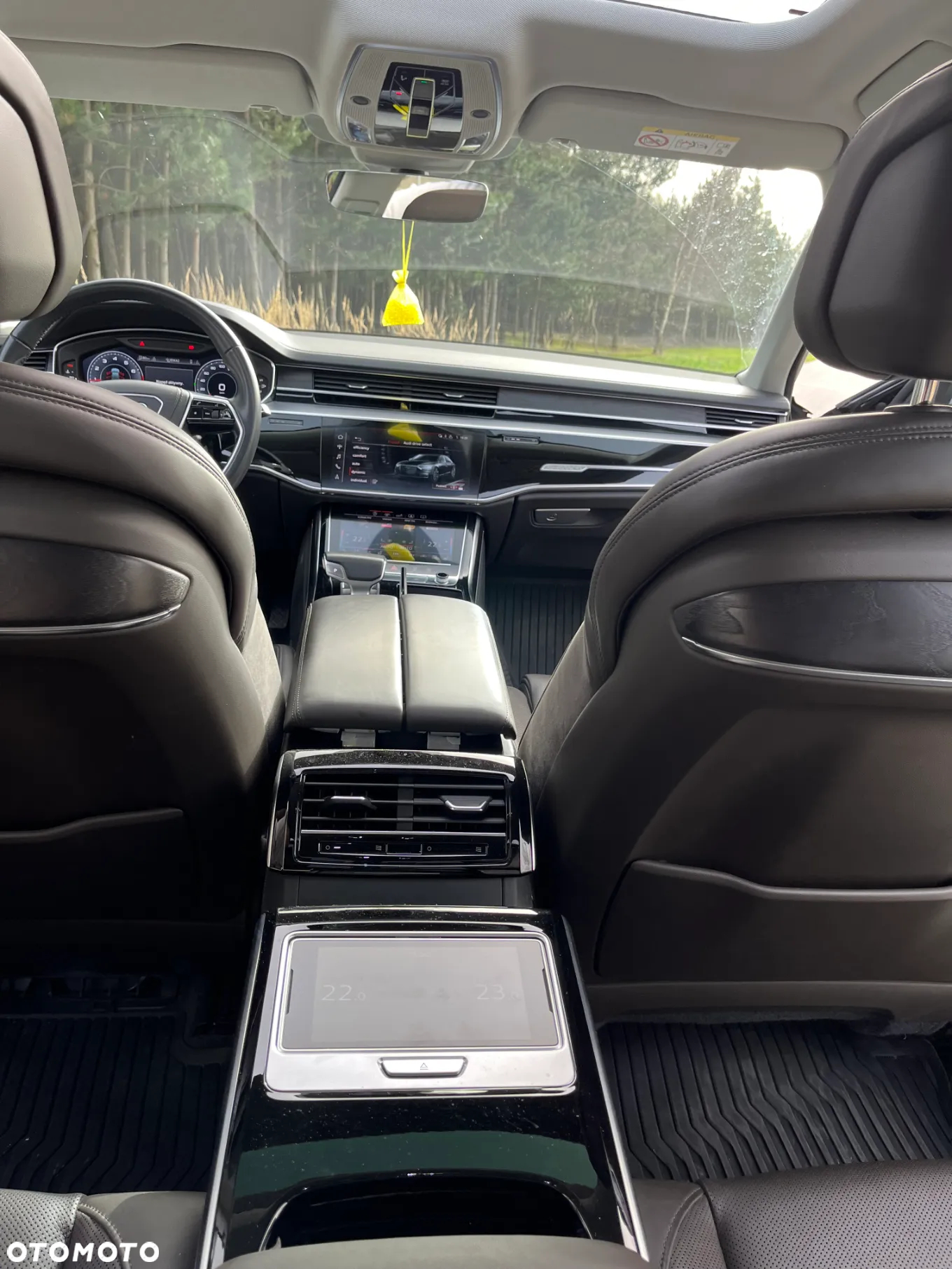 Audi A8 - 30