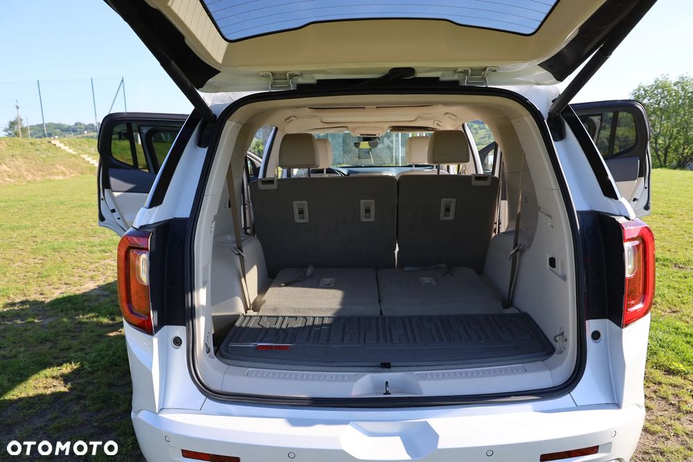 GMC Acadia - 30