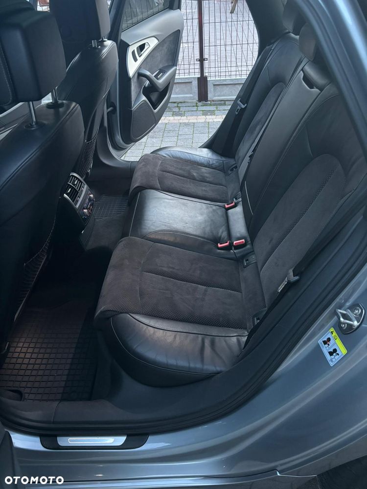 Audi A6 Avant 3.0 TDI quattro S tronic - 17