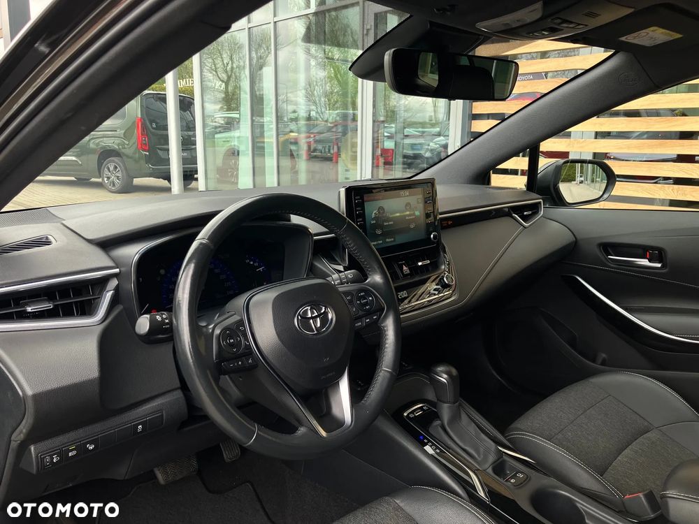 Toyota Corolla 1.8 Hybrid Comfort - 33