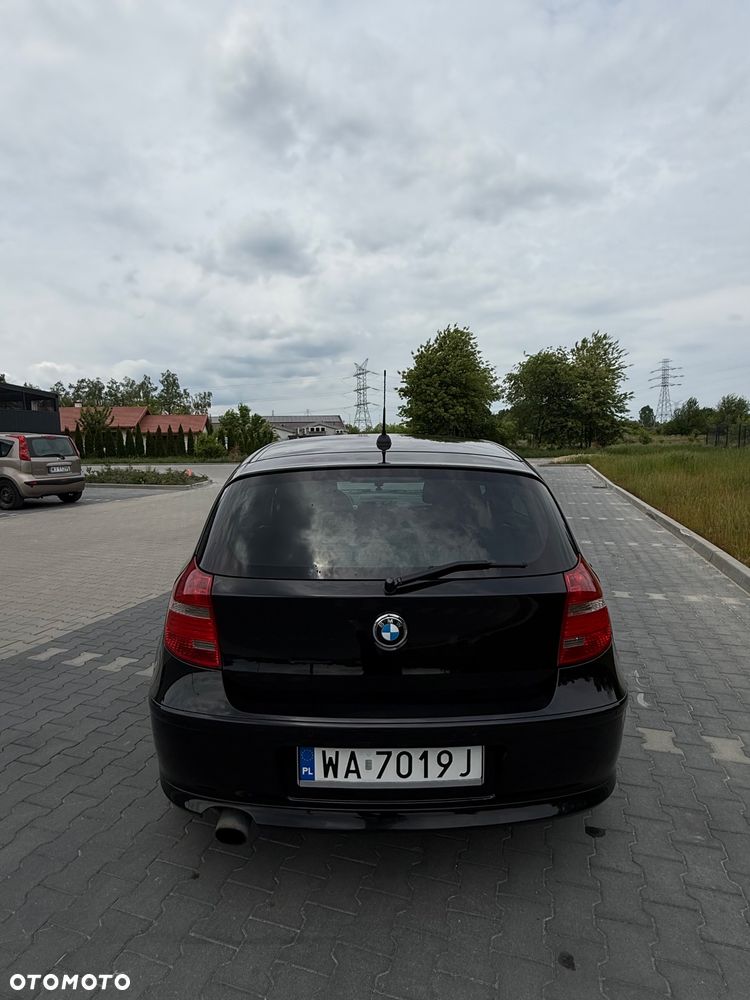 BMW Seria 1 116i - 8