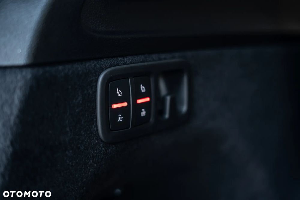 Audi Q7 55 TFSI mHEV Quattro S Line Tiptr - 28