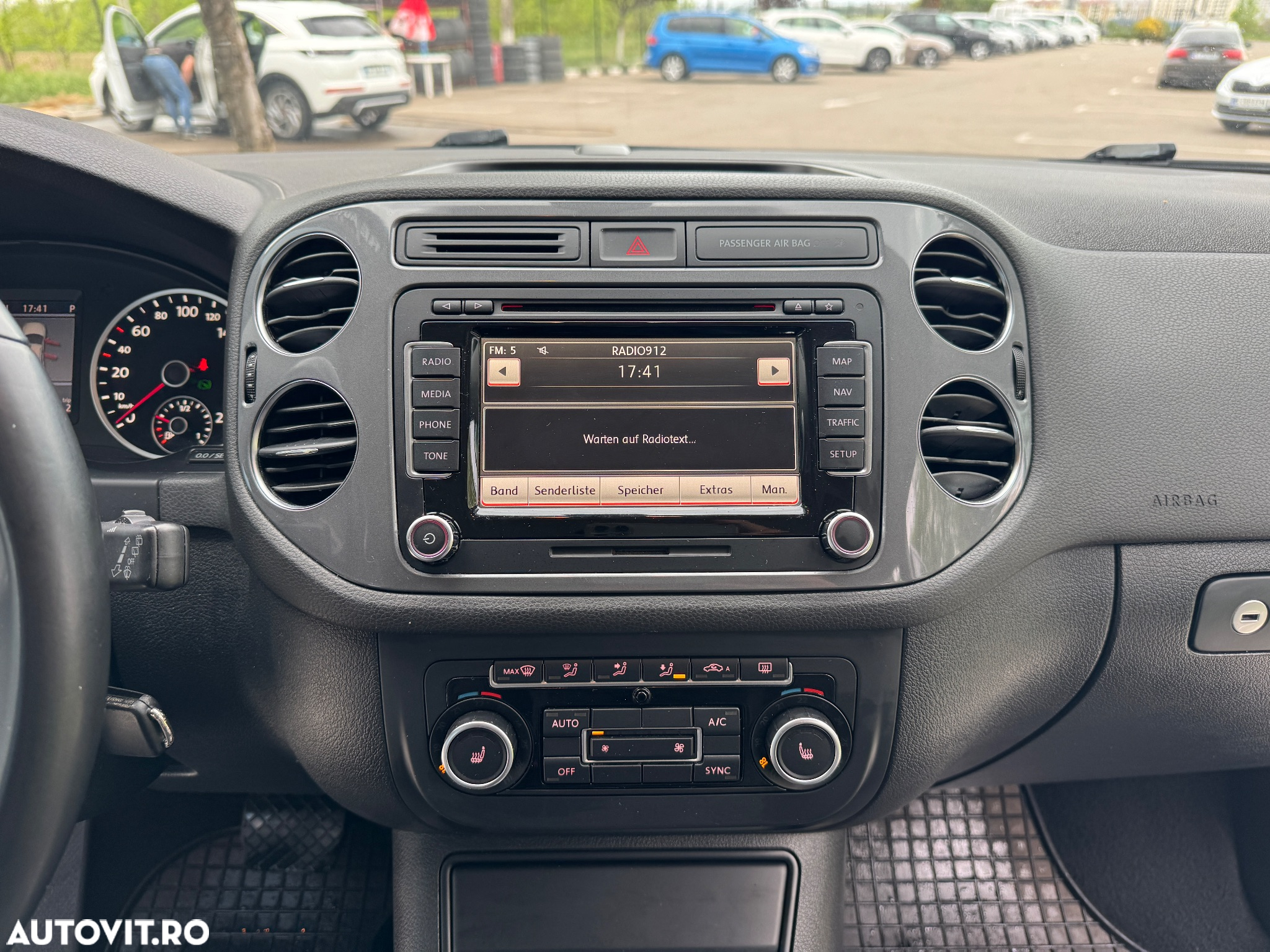 Volkswagen Tiguan 2.0 TDI 4Motion DSG BMT Sport & Style - 9