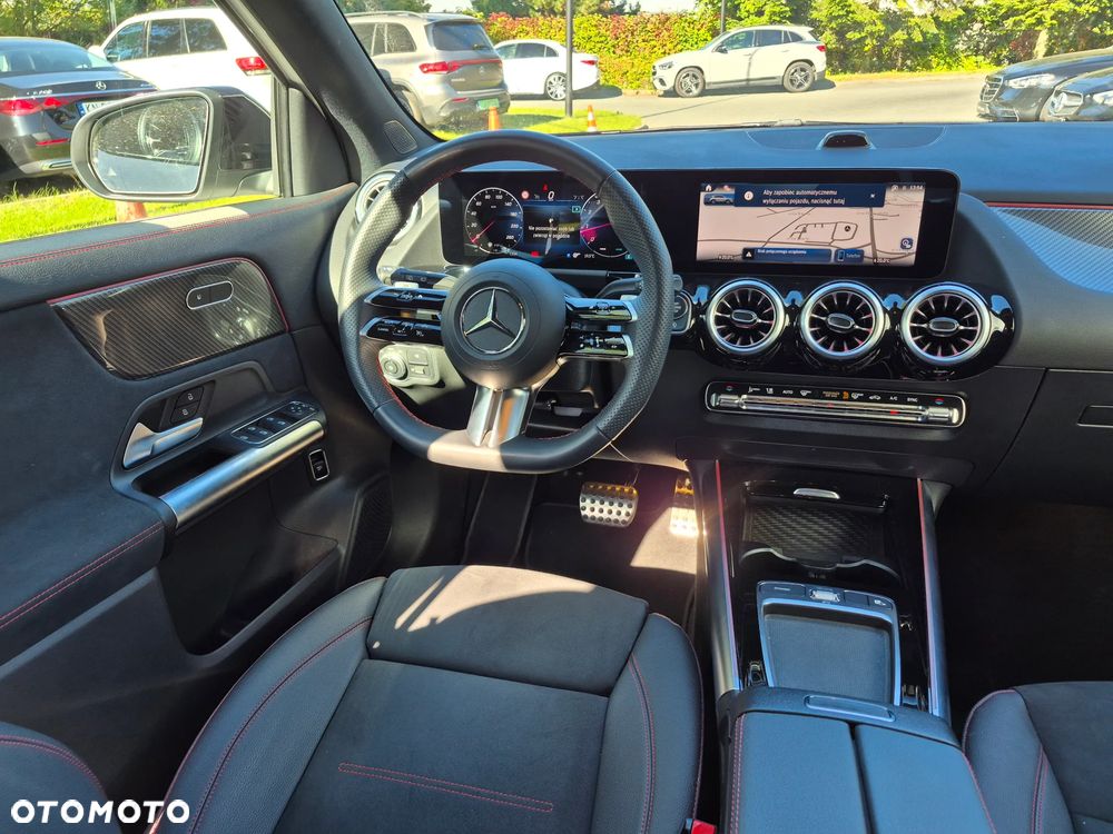 Mercedes-Benz GLA 200 AMG Line - 15