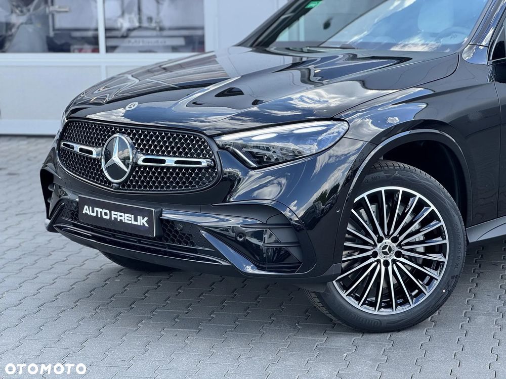 Mercedes-Benz GLC 300 e PHEV 4-Matic AMG Line - 9