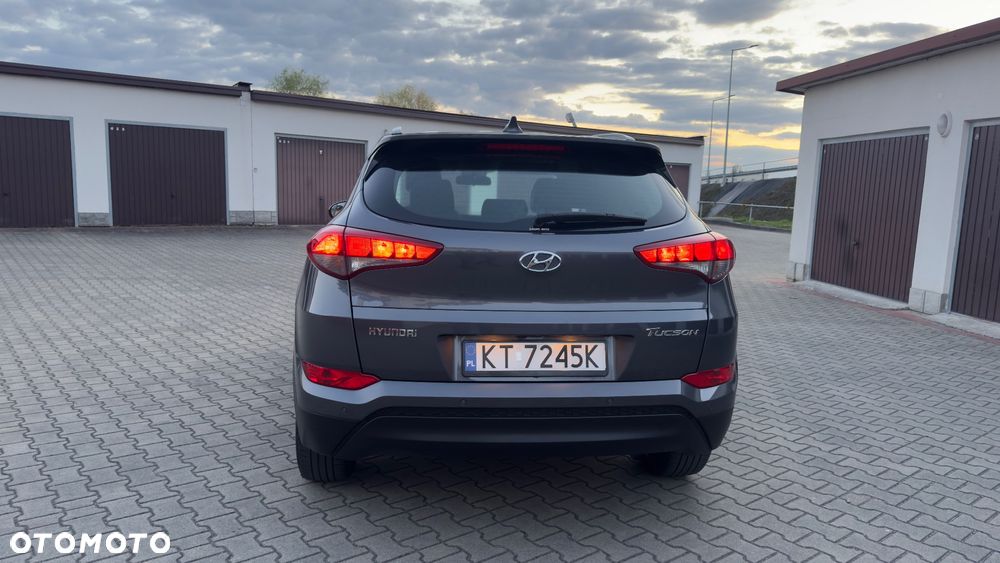 Hyundai Tucson 1.7 CRDI BlueDrive Comfort 2WD - 15