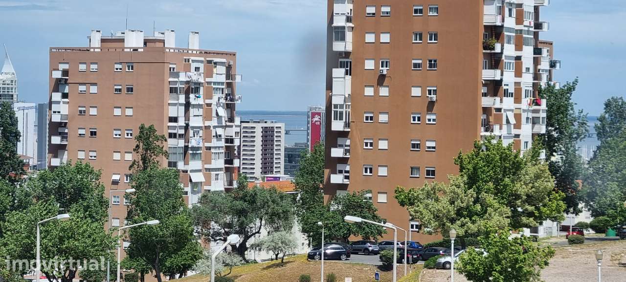 Apartamento T3 em Lisboa, pronto a habitar - Grande imagem: 3/16