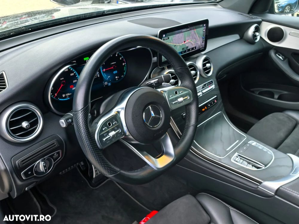 Mercedes-Benz GLC 300 de 4Matic 9G-TRONIC AMG Line - 13