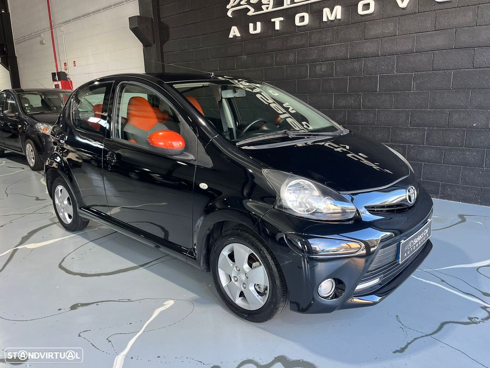 Toyota Aygo 1.0 + Sport Pack VSC - 4