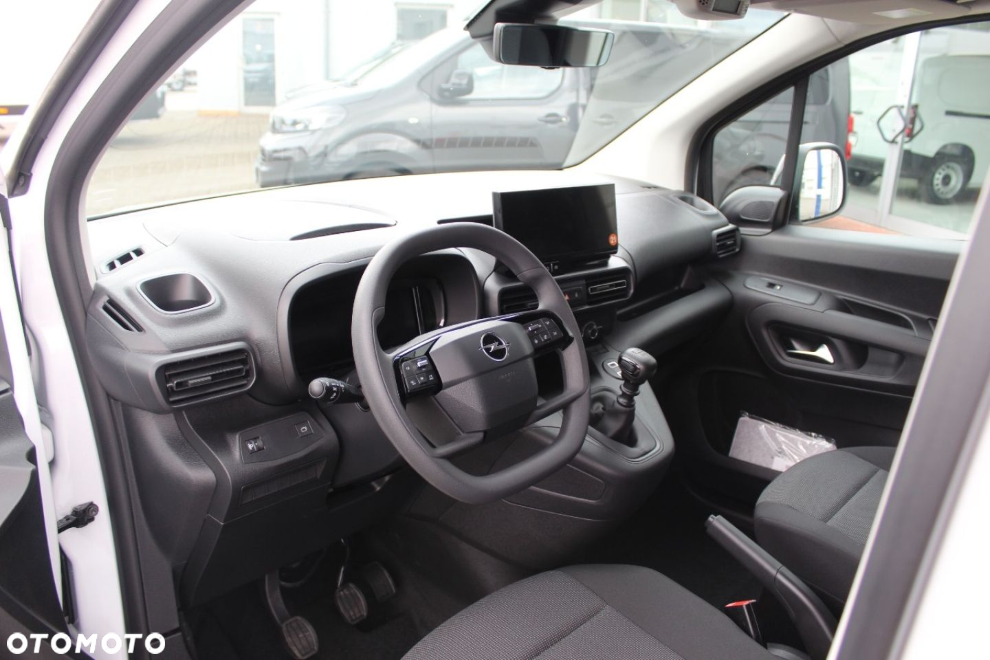 Opel COMBO - 12