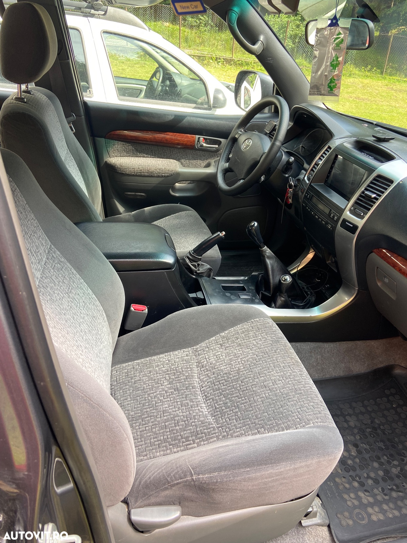 Toyota Land Cruiser - 9