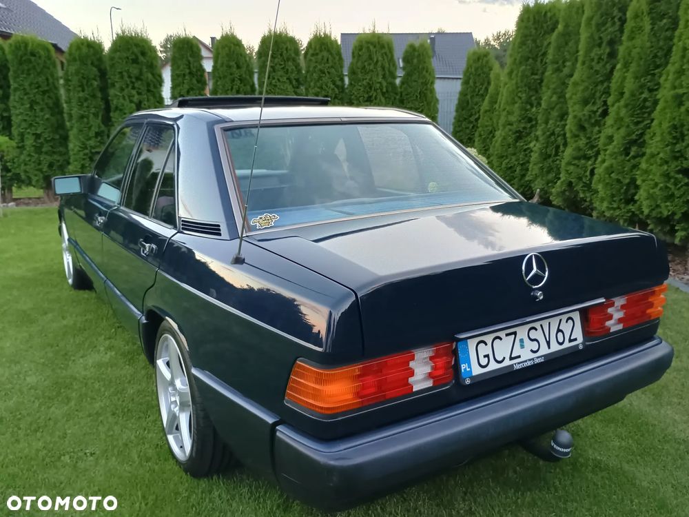 Mercedes-Benz W201 (190) - 6