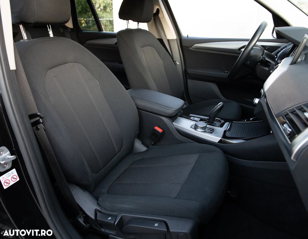 BMW X3 xDrive20d AT Advantage - 34