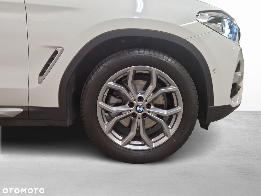 BMW X3 xDrive20d MHEV xLine - 10