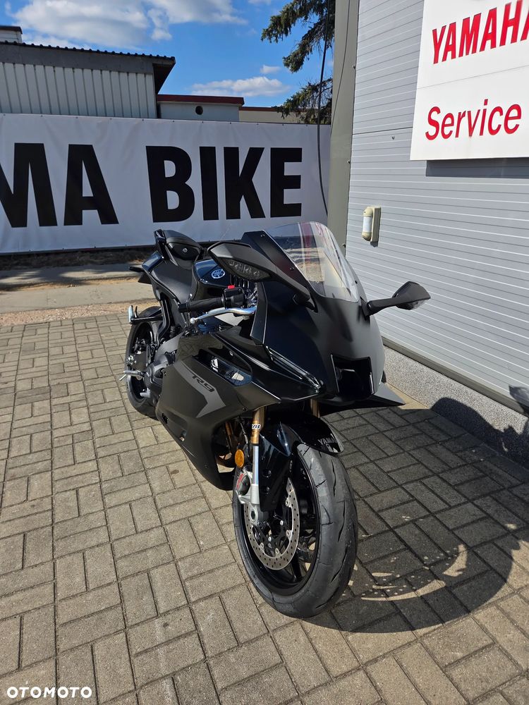 Yamaha R9 - 3