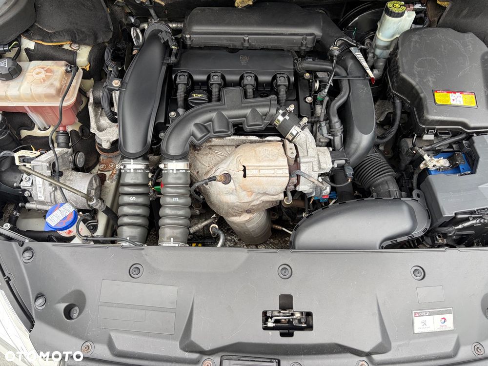 Peugeot 508 1.6 T Allure - 28