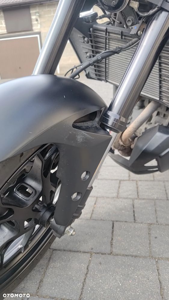 Yamaha MT - 9