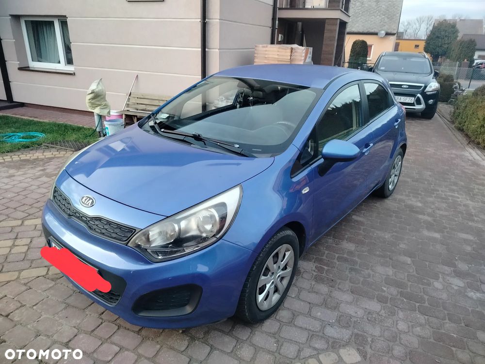 Kia Rio - 16