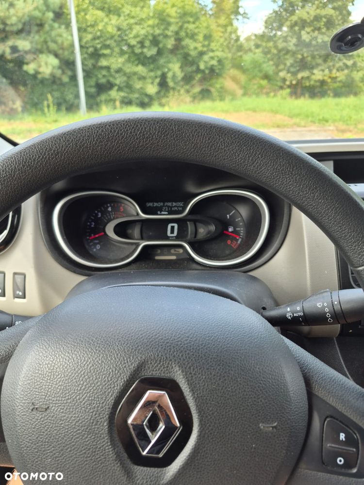 Renault Trafic - 19