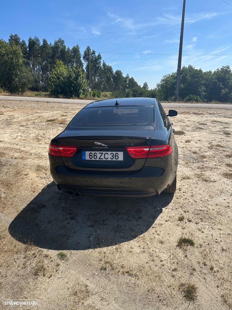 Jaguar XE 20d R-Sport - 3