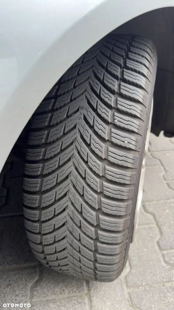 Volkswagen Golf 1.6 United - 17
